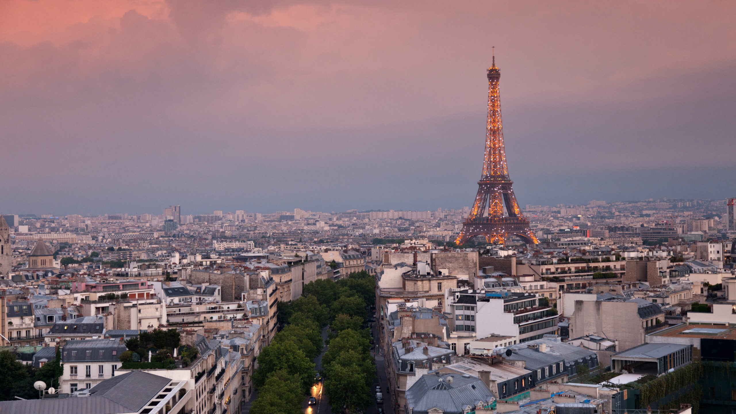 에펠탑과 파리 시내를 둘러보는 한국어 문화 투어